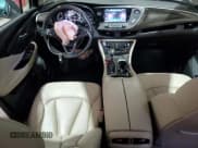 ✅ 2020 Buick Envision Premium • VIN: LRBFX3SX0LD137999 • Лот: 70746225. Опубликован ранее на Copart с пробегом 56 953 миль. Бесплатный доступ к архиву аукционных продаж из США и подробный отчёт об истории автомобиля на DreamBid. Изображение 8.