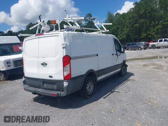 ✅ 2016 Ford Transit Cargo • VIN: 1FTYR1YM4GKB55185 • Lot: 42769357. Listed on IAAI with Not provided. Free auction sales archive from the USA and detailed vehicle history report at DreamBid. Image 4.
