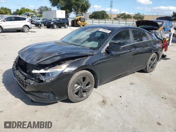 ✅ 2022 Hyundai Elantra SEL • VIN: 5NPLM4AGXNH082804 • Lot: 82569325. Listed on Copart with 40,674 mi. Free auction sales archive from the USA and detailed vehicle history report at DreamBid. Image 1.