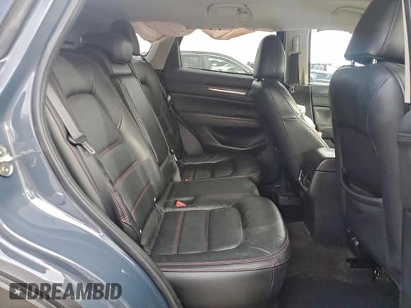 ✅ 2023 Mazda CX-5 S Carbon Edition • VIN: JM3KFBCM8P0220179 • Lot: 96040525. Wystawiony na Copart z przebiegiem 68 999 mil. Bezpłatny archiwum sprzedaży aukcyjnych z USA i szczegółowy raport historii pojazdu na DreamBid. Zdjęcie 11.