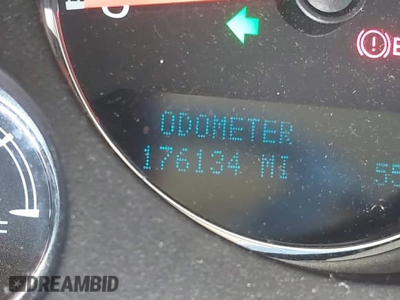 ✅ 2010 GMC Yukon XL Denali • VIN: 1GKUCMEF1AR212758 • Lot: 41640807. Wystawiony na IAAI z przebiegiem 176 134 mil. Bezpłatny archiwum sprzedaży aukcyjnych z USA i szczegółowy raport historii pojazdu na DreamBid. Zdjęcie 14.