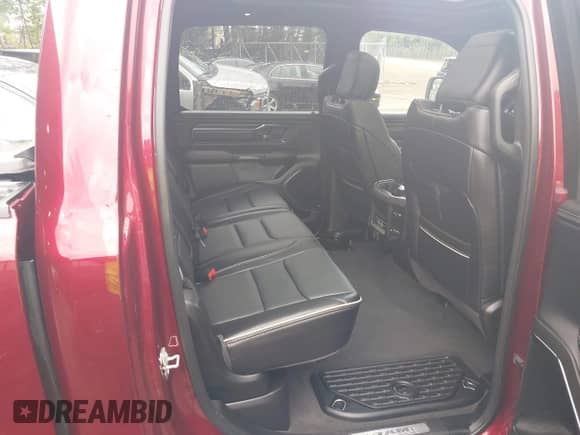 2023 Ram 1500 Limited с VIN 1C6SRFHM2PN509939, выставлен на аукционе IAAI как лот 42514018 с пробегом 31 669 миль миль и . История ставок и продаж доступна на DreamBid. Изображение 8.