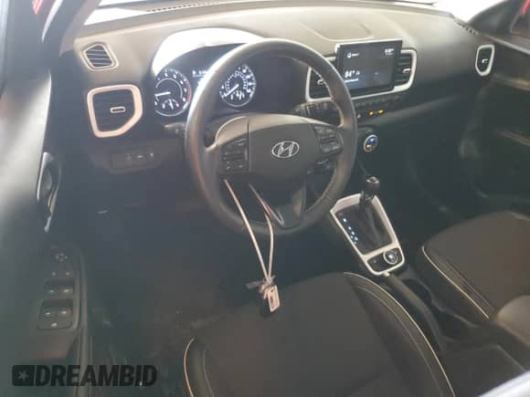 2022 Hyundai Venue SEL z VIN KMHRC8A33NU186943, wystawiony jako Copart lot #66745044 z przebiegiem 48 107 mil mil oraz Szkoda całkowita • Salvage title. Historia ofert i sprzedaży dostępna na DreamBid. Obrazek 8.