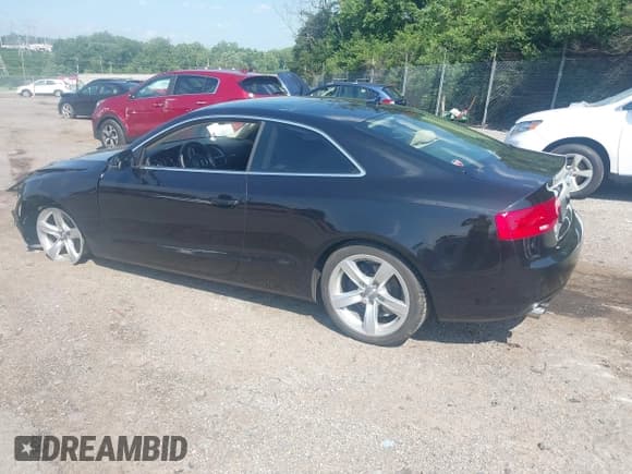 ✅ 2014 Audi A5 Premium Plus • VIN: WAULFAFR3EA016716 • Лот: 42688424. Опубликован ранее на IAAI с пробегом 76 591 миль. Бесплатный доступ к архиву аукционных продаж из США и подробный отчёт об истории автомобиля на DreamBid. Изображение 3.