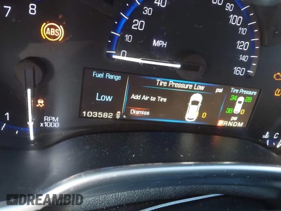 ✅ 2015 Cadillac SRX Luxury Collection • VIN: 3GYFNEE38FS595607 • Lot: 43720579. Listed on IAAI with 103,582 mi. Free auction sales archive from the USA and detailed vehicle history report at DreamBid. Image 7.