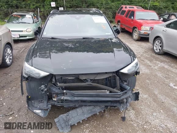 ✅ 2021 Audi Q3 S line Premium • VIN: WA1DECF3XM1004668 • Lot: 42885990. Wystawiony na IAAI z przebiegiem 88 064 mil. Bezpłatny archiwum sprzedaży aukcyjnych z USA i szczegółowy raport historii pojazdu na DreamBid. Zdjęcie 6.