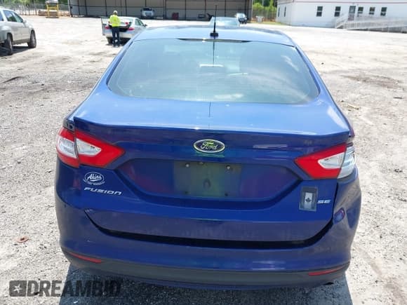 ✅ 2016 Ford Fusion SE • VIN: 3FA6P0H70GR375524 • Lot: 42133376. Listed on IAAI with 146,000 mi. Free auction sales archive from the USA and detailed vehicle history report at DreamBid. Image 17.