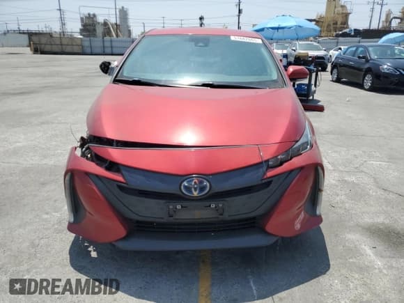 ✅ 2017 Toyota Prius Premium • VIN: JTDKARFP2H3060421 • Lot: 57682665. Wystawiony na Copart z przebiegiem 163 185 mil. Bezpłatny archiwum sprzedaży aukcyjnych z USA i szczegółowy raport historii pojazdu na DreamBid. Zdjęcie 5.