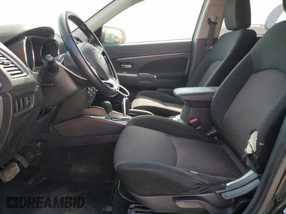 ✅ 2019 Mitsubishi Outlander SE • VIN: JA4AP4AU2KU013119 • Lot: 71878685. Listed on Copart with 138,210 mi. Free auction sales archive from the USA and detailed vehicle history report at DreamBid. Image 7.