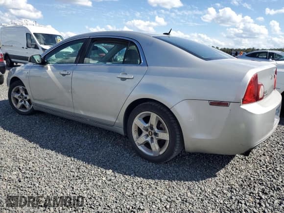 ✅ 2008 Chevrolet Malibu 1LT • VIN: 1G1ZH57B58F226282 • Lot: 76185234. Listed on Copart with 104,018 mi. Free auction sales archive from the USA and detailed vehicle history report at DreamBid. Image 2.