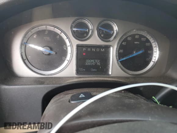 ✅ 2010 Cadillac Escalade • VIN: 1GYUKAEF8AR169401 • Лот: 68390435. Опубликован ранее на Copart с пробегом 308 147 миль. Бесплатный доступ к архиву аукционных продаж из США и подробный отчёт об истории автомобиля на DreamBid. Изображение 9.