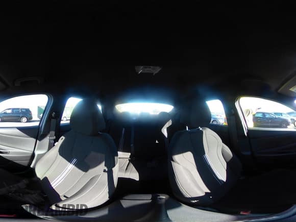 ✅ 2025 Hyundai Elantra SEL Sport • VIN: KMHLM4DG0SU882455 • Lot: 43391644. Listed on IAAI with 8,201 mi. Free auction sales archive from the USA and detailed vehicle history report at DreamBid. Image 19.