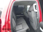 ✅ 2021 Toyota Tundra SR • VIN: 5TFRY5F19MX278647 • Lot: 41182736. Wystawiony na IAAI z przebiegiem 43 250 mil. Bezpłatny archiwum sprzedaży aukcyjnych z USA i szczegółowy raport historii pojazdu na DreamBid. Zdjęcie 8.