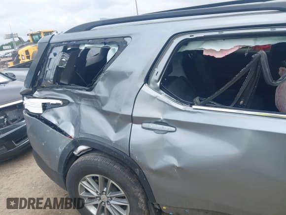 ✅ 2023 Chevrolet Traverse LT Cloth • VIN: 1GNEVMKW6PJ213899 • Lot: 42864881. Listed on IAAI with Not provided. Free auction sales archive from the USA and detailed vehicle history report at DreamBid. Image 19.