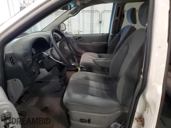 ✅ 2005 Dodge Caravan SXT • VIN: 2D4GP44L75R475148 • Lot: 92426965. Listed on Copart with 274,929 mi. Free auction sales archive from the USA and detailed vehicle history report at DreamBid. Image 7.