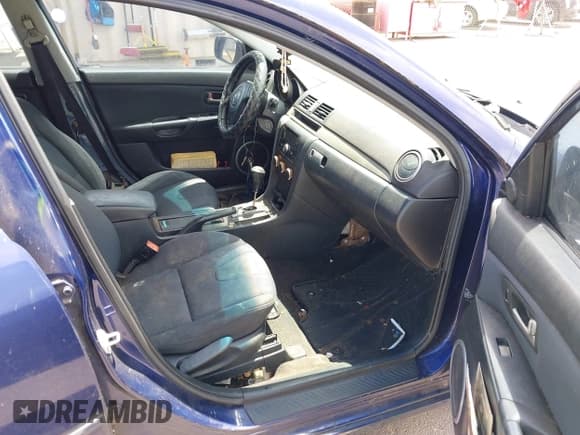 ✅ 2005 Mazda 3 s • VIN: JM1BK143551299404 • Lot: 43044291. Listed on IAAI with Not provided. Free auction sales archive from the USA and detailed vehicle history report at DreamBid. Image 5.