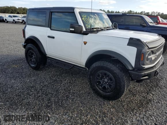 ✅ 2023 Ford Bronco • VIN: 1FMDE5CH4PLB68214 • Lot: 80103624. Listed on Copart with 15,189 mi. Free auction sales archive from the USA and detailed vehicle history report at DreamBid. Image 4.