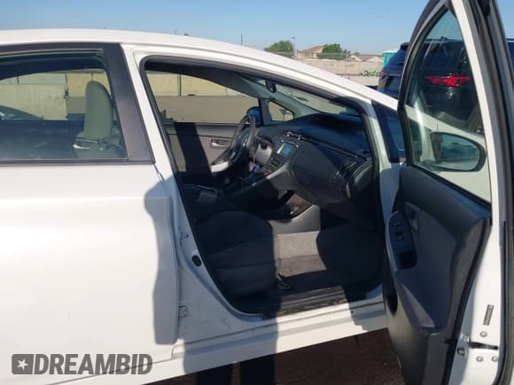 ✅ 2012 Toyota Prius Two • VIN: JTDKN3DU4C5385496 • Lot: 43432891. Wystawiony na IAAI z przebiegiem 262 823 mil. Bezpłatny archiwum sprzedaży aukcyjnych z USA i szczegółowy raport historii pojazdu na DreamBid. Zdjęcie 5.