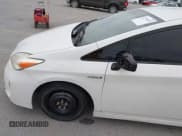 ✅ 2014 Toyota Prius Four • VIN: JTDKN3DU0E0391621 • Lot: 42774971. Wystawiony na IAAI z przebiegiem 117 663 mil. Bezpłatny archiwum sprzedaży aukcyjnych z USA i szczegółowy raport historii pojazdu na DreamBid. Zdjęcie 17.