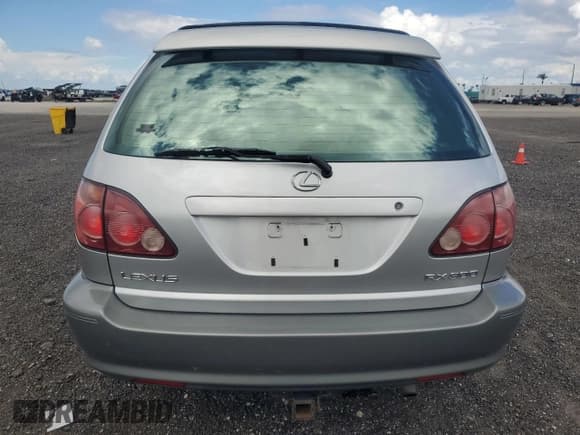 ✅ 1999 Lexus RX 300 • VIN: JT6GF10U7X0019264 • Лот: 85141815. Опубликован ранее на Copart с пробегом 143 087 миль. Бесплатный доступ к архиву аукционных продаж из США и подробный отчёт об истории автомобиля на DreamBid. Изображение 6.