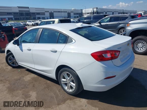 ✅ 2017 Chevrolet Cruze LT • VIN: 1G1BE5SMXH7228123 • Lot: 43396571. Listed on IAAI with 66,224 mi. Free auction sales archive from the USA and detailed vehicle history report at DreamBid. Image 3.