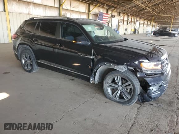 ✅ 2019 Volkswagen Atlas SE • VIN: 1V2YR2CA0KC607671 • Lot: 90647075. Listed on Copart with 179,366 mi. Free auction sales archive from the USA and detailed vehicle history report at DreamBid. Image 4.