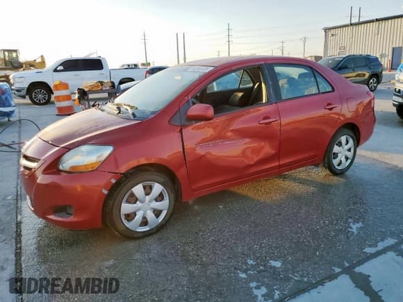 ✅ 2007 Toyota Yaris • VIN: JTDBT923X71058889 • Лот: 86280405. Опубликован ранее на Copart с пробегом 170 827 миль. Бесплатный доступ к архиву аукционных продаж из США и подробный отчёт об истории автомобиля на DreamBid. Изображение 1.
