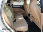 ✅ 2023 Porsche Cayenne • VIN: WP1AA2AY3PDA10427 • Lot: 66945785. Wystawiony na Copart z przebiegiem 20 238 mil. Bezpłatny archiwum sprzedaży aukcyjnych z USA i szczegółowy raport historii pojazdu na DreamBid. Zdjęcie 11.