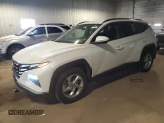 ✅ 2022 Hyundai Tucson SEL • VIN: 5NMJBCAE9NH030938 • Lot: 47556574. Wystawiony na Copart z przebiegiem 24 239 mil. Bezpłatny archiwum sprzedaży aukcyjnych z USA i szczegółowy raport historii pojazdu na DreamBid. Zdjęcie 1.