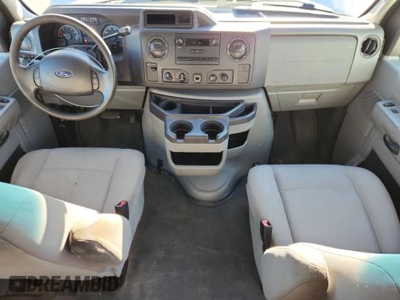 ✅ 2011 Ford Econoline Cargo Commercial • VIN: 1FTNE1EW0BDA66439 • Lot: 90088595. Listed on Copart with 146,472 mi. Free auction sales archive from the USA and detailed vehicle history report at DreamBid. Image 8.