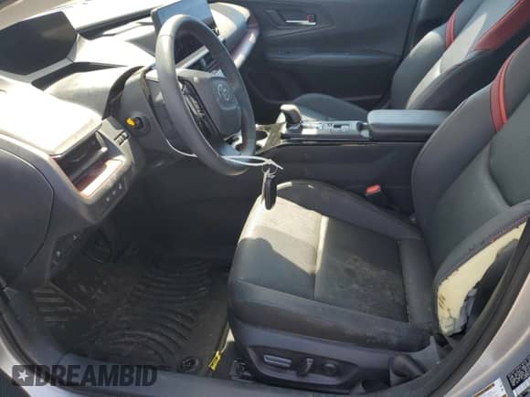 2024 Toyota Prius SE с VIN JTDACACU2R3035327, выставлен на аукционе Copart как лот 69905855 с пробегом Не указан миль и Списание • Salvage title. История ставок и продаж доступна на DreamBid. Изображение 7.