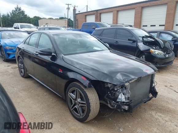 ✅ 2019 Mercedes-Benz C 43 AMG • VIN: 55SWF6EB0KU287879 • Lot: 42863581. Listed on IAAI with 61,392 mi. Free auction sales archive from the USA and detailed vehicle history report at DreamBid. Image 1.