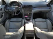 ✅ 2003 BMW 3 Series 325xi • VIN: WBAEU33433PH89203 • Лот: 69597055. Опубликован ранее на Copart с пробегом 191 050 миль. Бесплатный доступ к архиву аукционных продаж из США и подробный отчёт об истории автомобиля на DreamBid. Изображение 8.