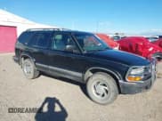 ✅ 1999 Chevrolet Blazer LS • VIN: 1GNDT13W1X2140319 • Lot: 43465041. Wystawiony na IAAI z przebiegiem 146 631 mil. Bezpłatny archiwum sprzedaży aukcyjnych z USA i szczegółowy raport historii pojazdu na DreamBid. Zdjęcie 1.