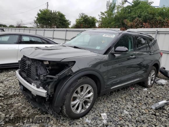 ✅ 2024 Ford Explorer Limited • VIN: 1FMSK8FH3RGA49773 • Lot: 69735925. Wystawiony na Copart z przebiegiem 17 887 mil. Bezpłatny archiwum sprzedaży aukcyjnych z USA i szczegółowy raport historii pojazdu na DreamBid. Zdjęcie 1.