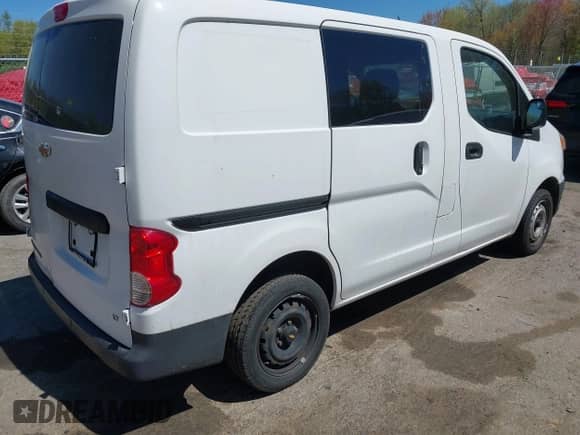 2016 Chevrolet City Express Cargo LT z VIN 3N63M0ZN1GK690132, wystawiony jako IAAI lot #42157392 z przebiegiem 116 499 mil mil oraz . Historia ofert i sprzedaży dostępna na DreamBid. Obrazek 4.