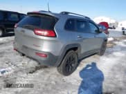 ✅ 2016 Jeep Cherokee Trailhawk • VIN: 1C4PJMBS7GW146632 • Lot: 43852317. Listed on IAAI with 96,866 mi. Free auction sales archive from the USA and detailed vehicle history report at DreamBid. Image 4.