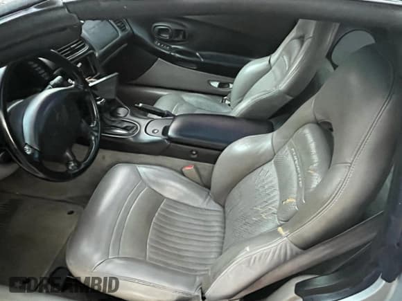 ✅ 1999 Chevrolet Corvette • VIN: 1G1YY22G2X5132930 • Лот: 92956325. Опубликован ранее на Copart с пробегом 70 946 миль. Бесплатный доступ к архиву аукционных продаж из США и подробный отчёт об истории автомобиля на DreamBid. Изображение 6.