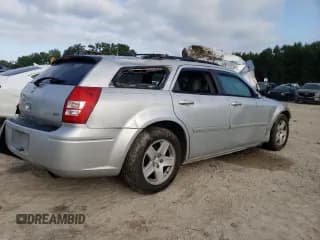✅ 2005 Dodge Magnum SE • VIN: 2D4FV48V75H154553 • Lot: 71887724. Listed on Copart with Not provided. Free auction sales archive from the USA and detailed vehicle history report at DreamBid. Image 3.