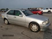 ✅ 2000 Mercedes-Benz C 230 Kompressor • VIN: WDBHA24G6YA823295 • Лот: 66439784. Опубликован ранее на Copart с пробегом Не указан. Бесплатный доступ к архиву аукционных продаж из США и подробный отчёт об истории автомобиля на DreamBid. Изображение 4.