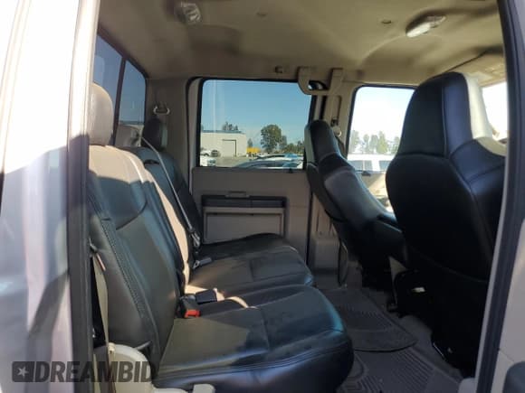 ✅ 2008 Ford F-250 XL • VIN: 1FTSW21R08EB69725 • Лот: 46259525. Опубликован ранее на Copart с пробегом 137 627 миль. Бесплатный доступ к архиву аукционных продаж из США и подробный отчёт об истории автомобиля на DreamBid. Изображение 10.