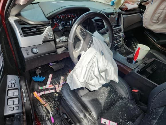 ✅ 2020 GMC Yukon XL SLT • VIN: 1GKS1GKC5LR218235 • Lot: 82075955. Listed on Copart with 115,025 mi. Free auction sales archive from the USA and detailed vehicle history report at DreamBid. Image 8.