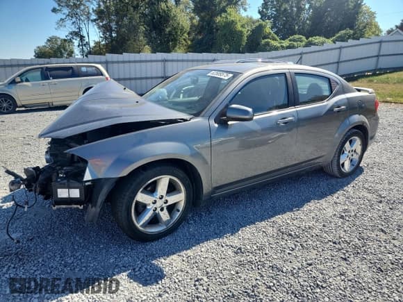 ✅ 2012 Dodge Avenger SXT Plus • VIN: 1C3CDZEG9CN329514 • Лот: 82589575. Опубликован ранее на Copart с пробегом Не указан. Бесплатный доступ к архиву аукционных продаж из США и подробный отчёт об истории автомобиля на DreamBid. Изображение 1.