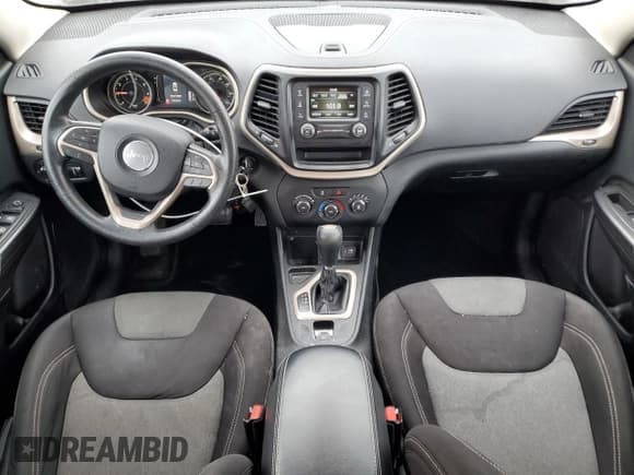 ✅ 2014 Jeep Cherokee Sport • VIN: 1C4PJLAB3EW283219 • Lot: 82722115. Wystawiony na Copart z przebiegiem 143 100 mil. Bezpłatny archiwum sprzedaży aukcyjnych z USA i szczegółowy raport historii pojazdu na DreamBid. Zdjęcie 8.