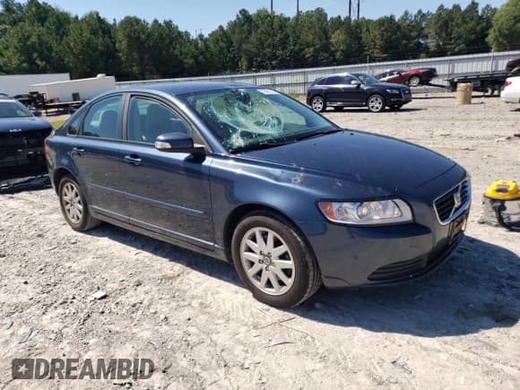 ✅ 2008 Volvo S40 2.4L • VIN: YV1MS382582406532 • Lot: 70691515. Listed on Copart with 156,502 mi. Free auction sales archive from the USA and detailed vehicle history report at DreamBid. Image 4.