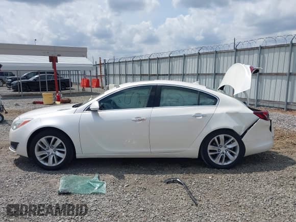 ✅ 2014 Buick Regal Premium I • VIN: 2G4GN5EX7E9261900 • Lot: 42231313. Wystawiony na IAAI z przebiegiem 111 720 mil. Bezpłatny archiwum sprzedaży aukcyjnych z USA i szczegółowy raport historii pojazdu na DreamBid. Zdjęcie 14.