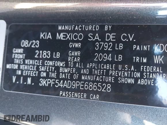 ✅ 2023 Kia Forte GT-Line • VIN: 3KPF54AD9PE686528 • Lot: 40782505. Wystawiony na IAAI z przebiegiem 8 242 mil. Bezpłatny archiwum sprzedaży aukcyjnych z USA i szczegółowy raport historii pojazdu na DreamBid. Zdjęcie 9.