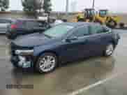 2017 Chevrolet Malibu LT z VIN 1G1ZE5ST8HF181332, wystawiony jako Copart lot #82423335 z przebiegiem 82 880 mil mil oraz Szkoda całkowita • Salvage title. Historia ofert i sprzedaży dostępna na DreamBid. Obrazek 1.