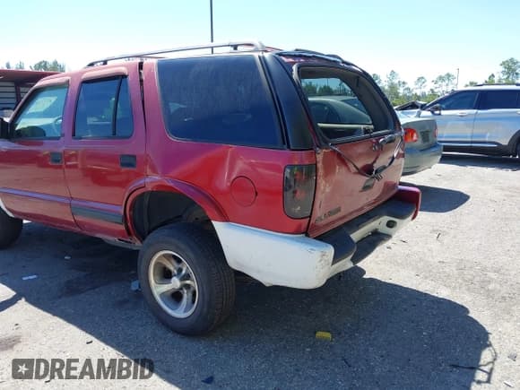 ✅ 1997 Chevrolet Blazer LS • VIN: 1GNDT13W0V2175348 • Lot: 41773422. Wystawiony na IAAI z przebiegiem 247 972 mil. Bezpłatny archiwum sprzedaży aukcyjnych z USA i szczegółowy raport historii pojazdu na DreamBid. Zdjęcie 6.
