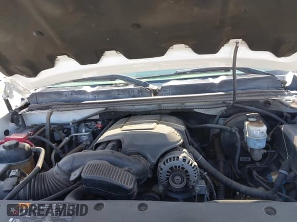 ✅ 2011 Chevrolet Silverado 1500 LS • VIN: 3GCPCREA5BG408018 • Lot: 43217341. Wystawiony na IAAI z przebiegiem 190 884 mil. Bezpłatny archiwum sprzedaży aukcyjnych z USA i szczegółowy raport historii pojazdu na DreamBid. Zdjęcie 10.